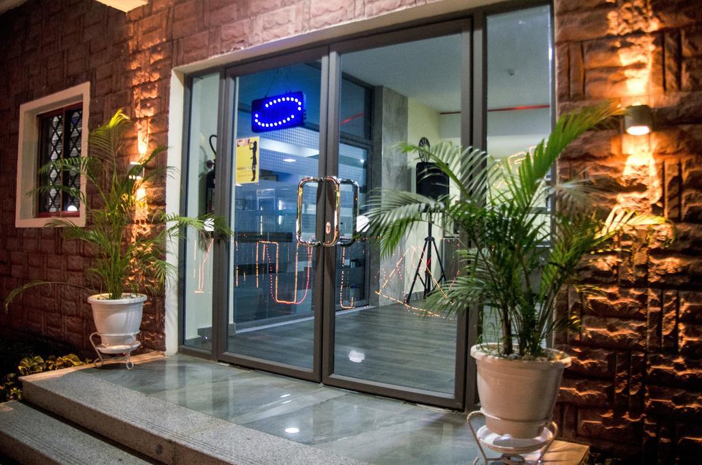 Hotel Rosebud Abuja Exteriör bild