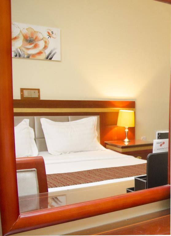 Hotel Rosebud Abuja Exteriör bild