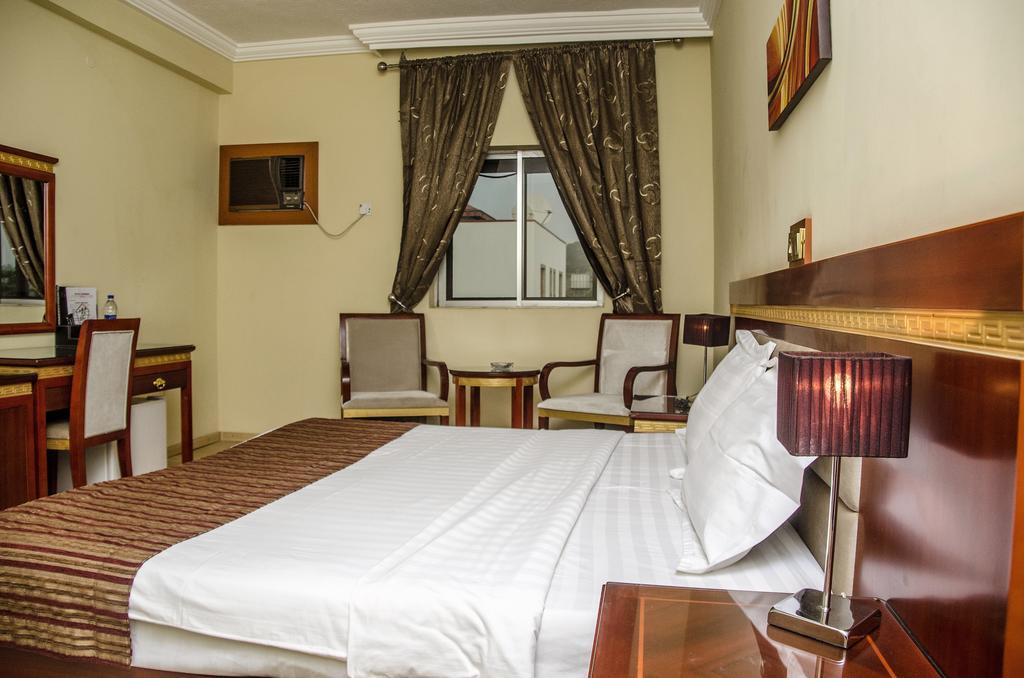 Hotel Rosebud Abuja Exteriör bild