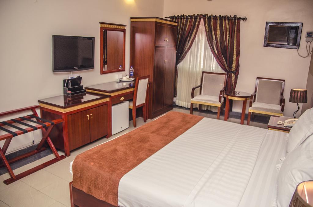 Hotel Rosebud Abuja Exteriör bild