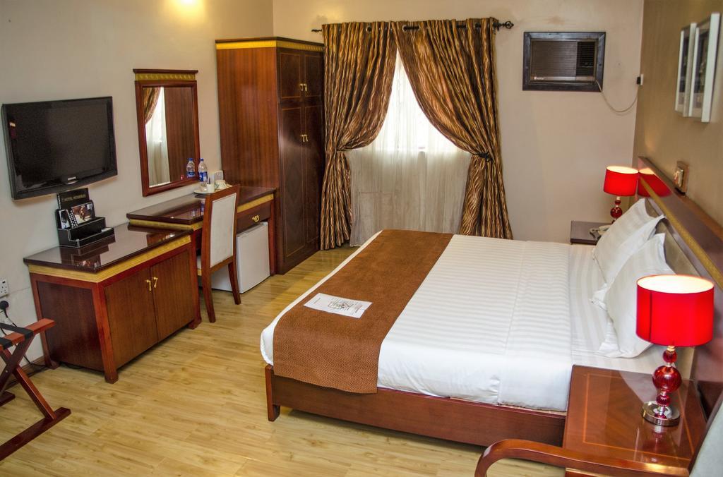 Hotel Rosebud Abuja Exteriör bild