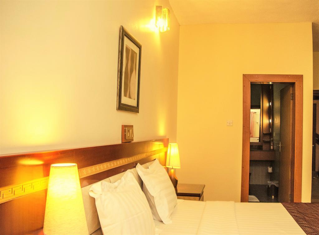 Hotel Rosebud Abuja Exteriör bild